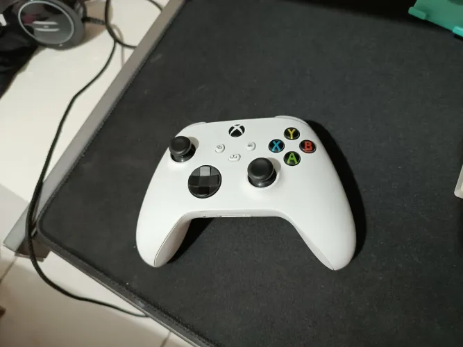 Controle xbox Series S/X usado