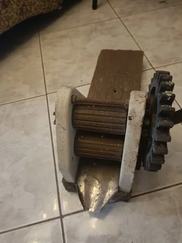 Moedor de cana manual, vendo