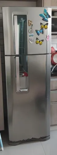 Geladeira Inox, Dispenser água gelada na porta.