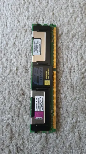memória Kingston ValueRAM FB-DIMM de 2GB DDR2 a 667 MHz (modelo KVR667D2D8F5/2G)