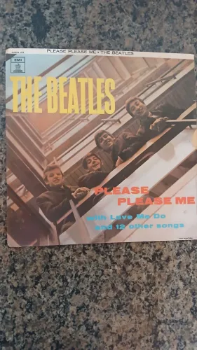 Lote de Discos de Vinil (25 itens) - Beatles, Os Replicantes, Simpsons e outros<br>