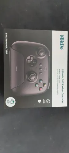 Controle 8BitDo Ultimate 2.4G Wireless (Com detalhe no gatilho RT)