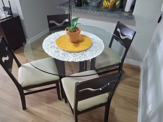 Mesa de Jantar - bota fora *