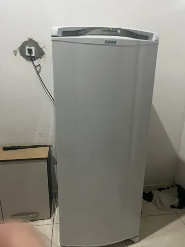 Vendo uma boa geladeira