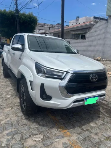Toyota Hilux CD SRX Plus 4X4 2.8 TDI Die. Aut. 2024