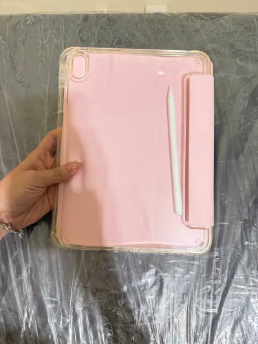 Case de ipad 10 e 11 com caneta touch 100,00 (os 2) novos.