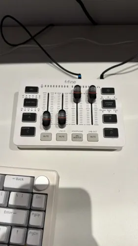 Mixer Fifine SC3 Branco