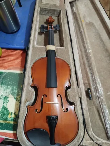  violino Parrot 6999 com estojo e arco 