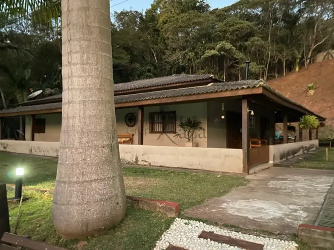 Sítio - Ponte Nova - Monteiro Lobato - 3 Dormitórios - 16.000m² - Estuda Permuta.