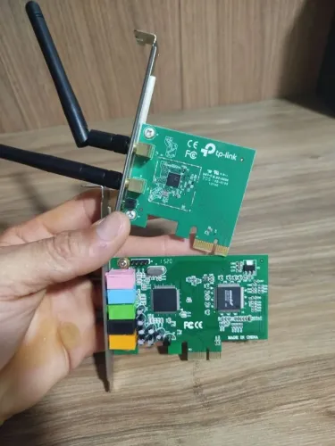 Placa Wi-Fi + Placa de áudio