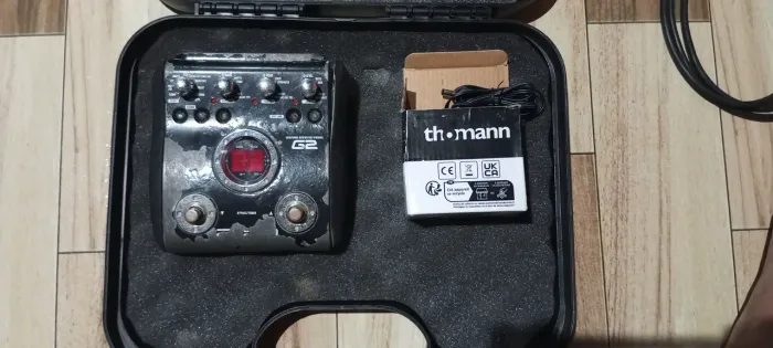 Pedaleira Zoom G2
