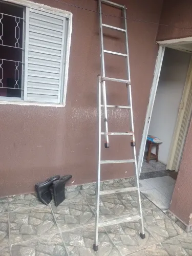 Escada Extensiva de Metalon
