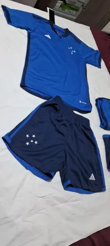 Conjunto infantil esportivo 4 X 6 anos