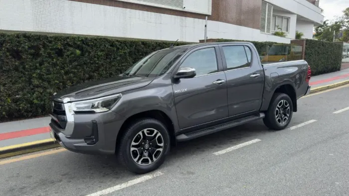 Toyota Hilux CD SRX Limited 4X4 2.8 TDI Die.aut 2023