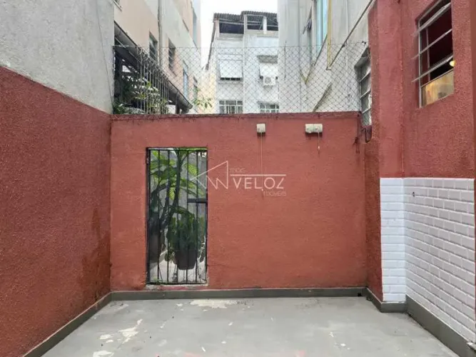 Apartamento : / Residencial / Santa Teresa