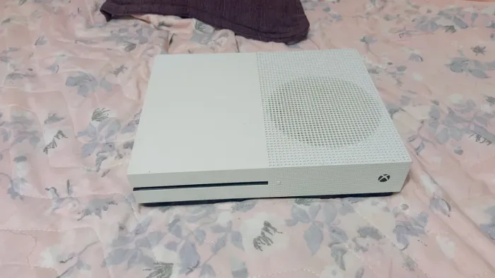 Xbox one S ( Com defeito!!)
