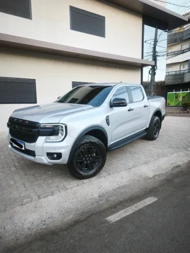 Ford Ranger XLT 3.0 V6 4X4 CD TB Die. Aut. 2025