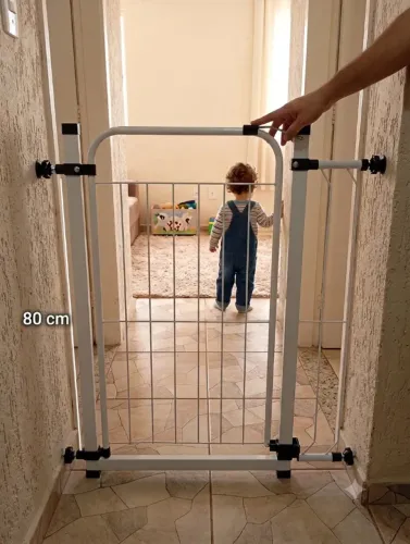 Portão De Segurança Para Bebê ou pet Regulável 60 A 94cm