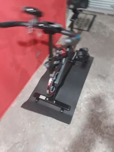 Bicicleta de fazer exercícios 