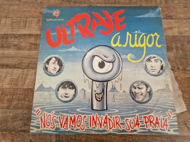 Disco de Vinil Ultraje a Rigor "Nós Vamos Invadir Sua Praia"