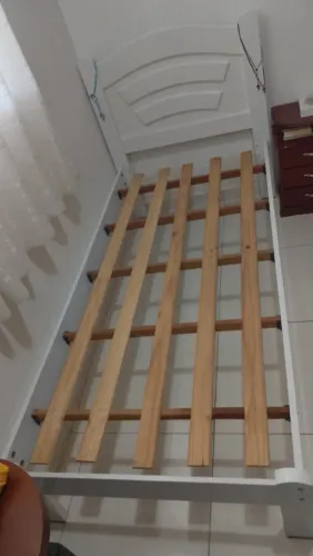 Vendo cama de solteiro com auxiliar e colchão