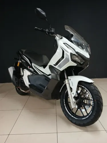 HONDA ADV150 