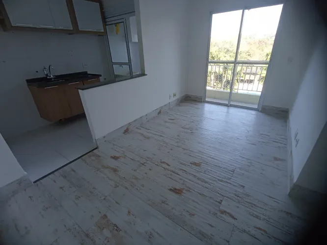 Imóvel para aluguel com 2 quartos lazer completo no Jd Marilu - Granja Viana