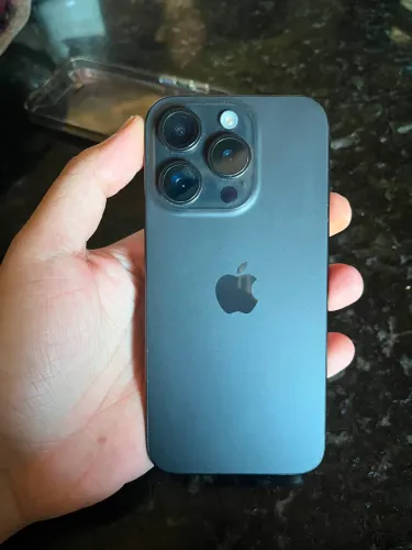 iPhone 15 pro 86% Bateria