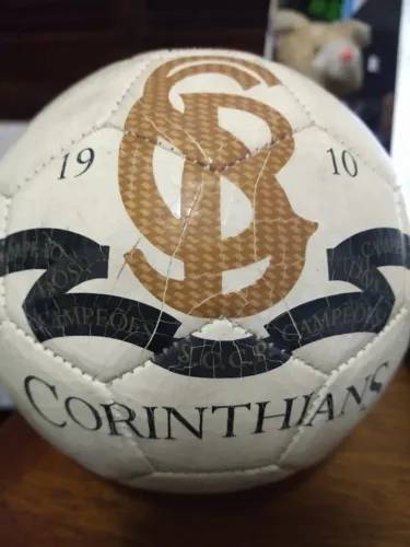 Pequena Bola Comemorativa Corinthians - Colecionadores