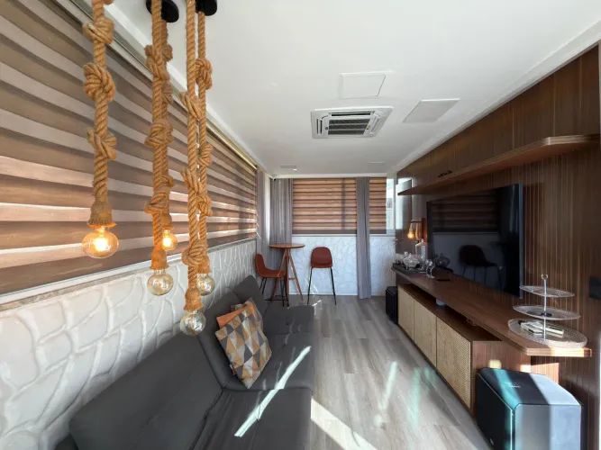 COBERTURA DUPLEX 4/4, 02 SUÍTES NO COSTA AZUL 
