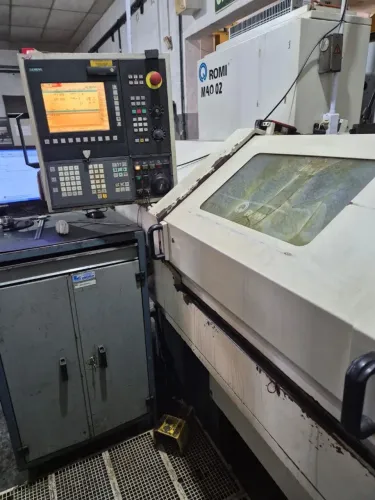 Torno CNC Romi Centur 30D 2014