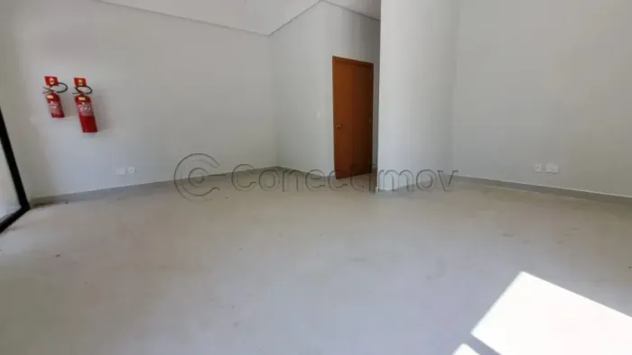 Sala comercial de 42m² com 01 banheiro disponível para locação - Jardim Recreio