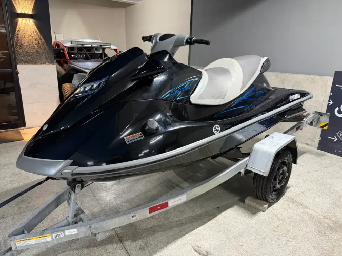 Jetski Yamaha VXR 1.8 2014 vendo - troco