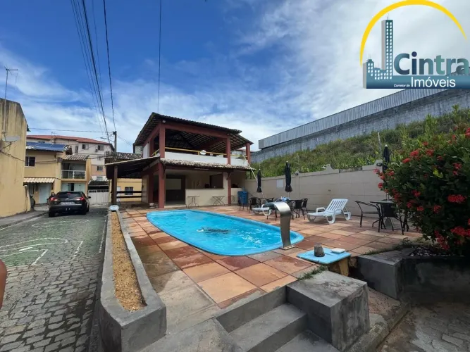 VENDO CASA EM JARDIM DAS MARGARIDAS, CONDOMÍNIO FECHADO, 3/4 SENDO 1 SUÍTE, R$ 260.000,00