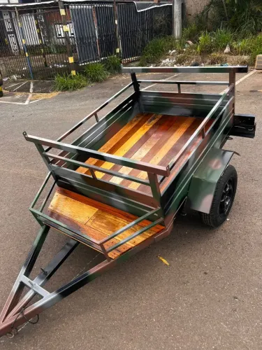Carretinha 1.50 x 1.20 Completa com Cestinha e Alta Resistência - Reboque.