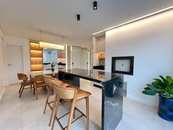 Apartamento com 3 suítes e lazer completo para locação anual em Balneário Camboriú