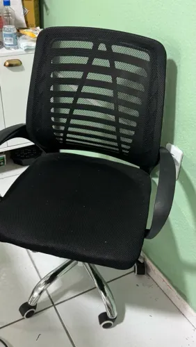 Cadeira de escritório nova