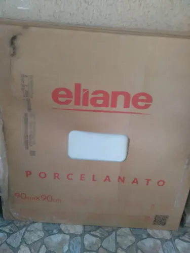 Porcelanato 3 caixas marca da Eliane