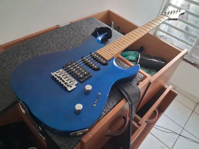 Guitarra Aria Pro II Magna Series