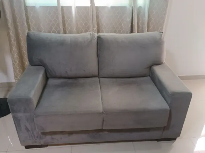 Sofá com 2 lugares