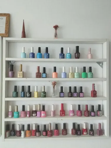 Prateleira para esmalte de unha