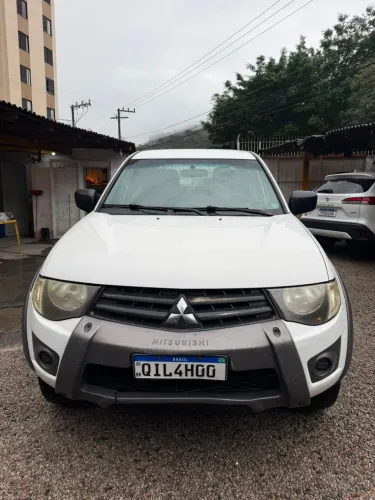 Mitsubishi L200 Triton HLS 2.4 Flex 16V CD Mec. 2017