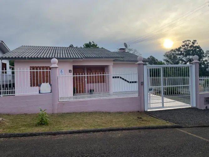 Casa em Xaxim, 3 quartos