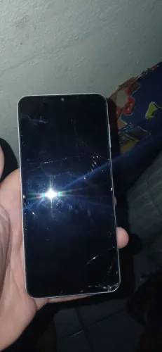 Vende-se Samsung galaxy a13 com a tela queimada 