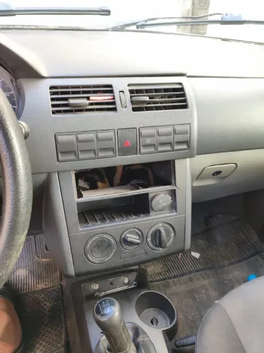 Volkswagen Parati 1000 MI 16V 2P E 4P 1998