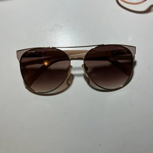 Óculos de sol Bulget dourado com rose