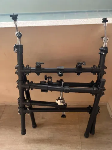 Rack para bateria eletrônica 