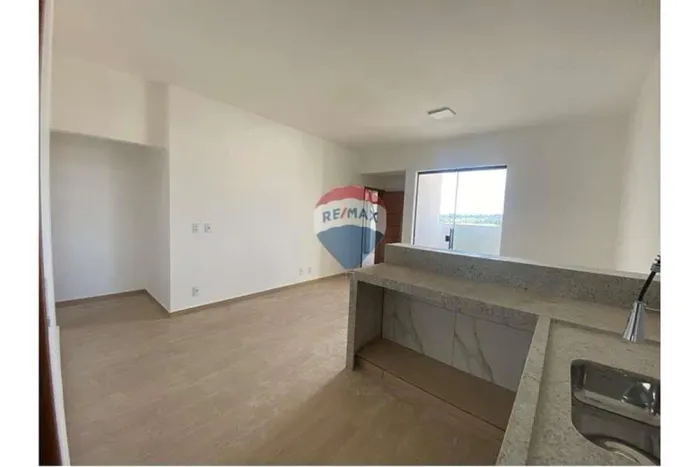 Apartamento 401, 3 andar, com elevador, 02 vagas na garagem