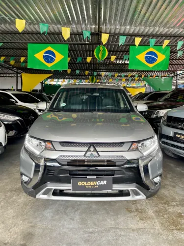 Mitsubishi Outlander HPE 2.0 16V 5P Aut. 2020