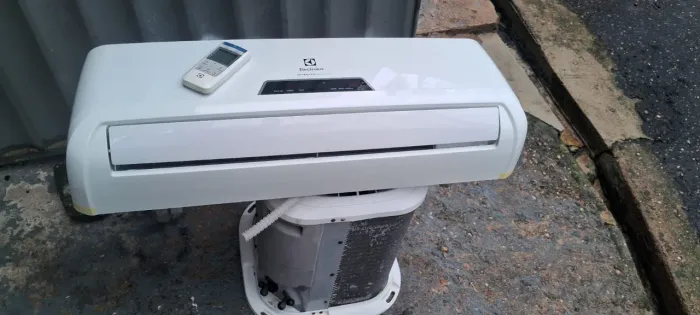 Central de ar inverter 12.000 btus, eletrolux